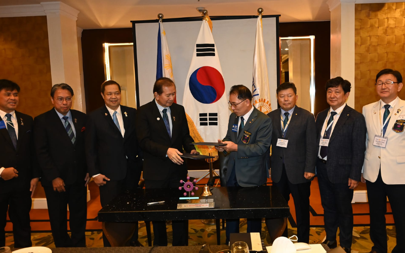 Signing of Sisterhood Agreement with RI D3750